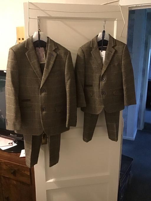 Buy & Sell Gloucestershire Stroud - Photos for Cavani Albert suits