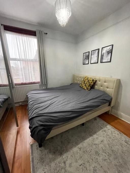 Residential Property East London East Ham - East London - Photos for Room for Rent