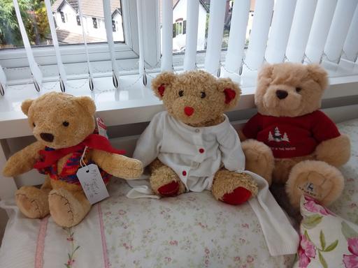 Buy & Sell Devon Teignbridge - Photos for 2 CHRISTMAS DISNEY TOYS &TEDDIES &BABY CARDIG