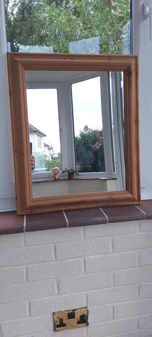 Buy & Sell South East London Old Coulsdon - South East London - Photos for A Solid Pine Mirror