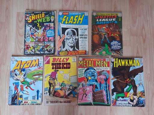 Buy & Sell Derbyshire Chesterfield - Photos for 64 x comics graphic novels