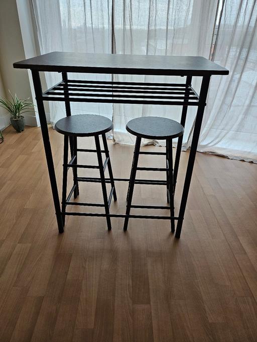 Buy & Sell North London Hornsey - North London - Photos for bar table