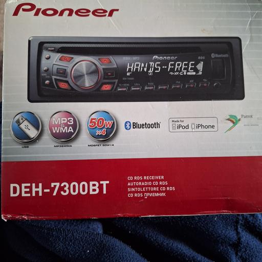 Vehicles Staffordshire Stoke-on-Trent - Photos for Pioneer DEH-7300BT cd player