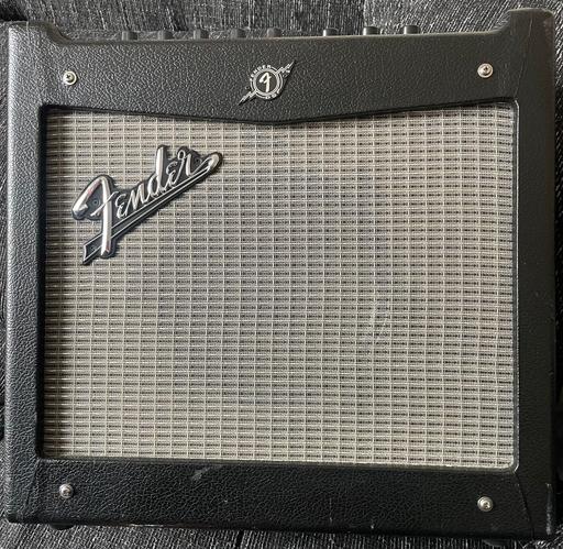 Buy & Sell East London Seven Kings - East London - Photos for Mustang amplifier