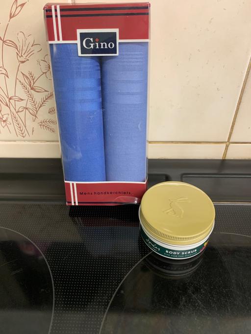 Buy & Sell West Midlands Walsall - Photos for Joules Body Scrub and box of Handkerchiefs