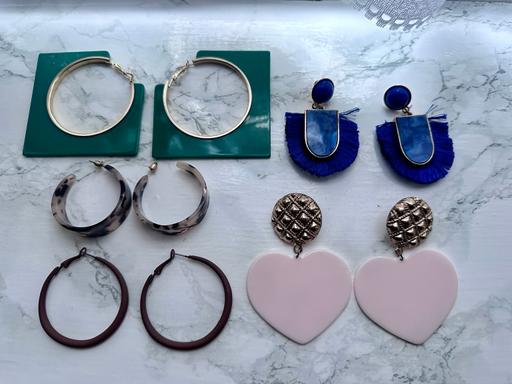 Buy & Sell South West London Earlsfield - South West London - Photos for Set of five earrings bulk