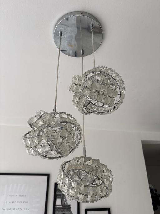 Buy & Sell East London Leyton - E15 - Photos for Next Venetian 3 Light Cluster Pendant