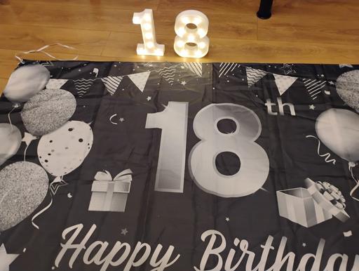 Buy & Sell Greater Manchester Manchester - Photos for 18th birthday bundle