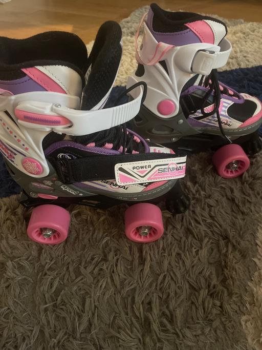 Buy & Sell West Midlands Dudley - Photos for Girls Skates