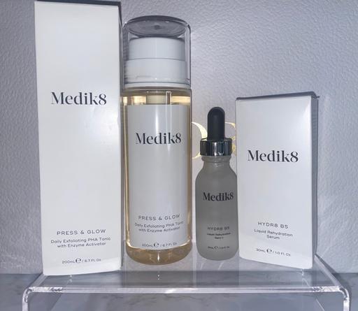 Buy & Sell Barking and Dagenham Dagenham - Barking and Dagenham - Photos for Medik8 Press and Glow Tonic + Hydr8 B5 Serum