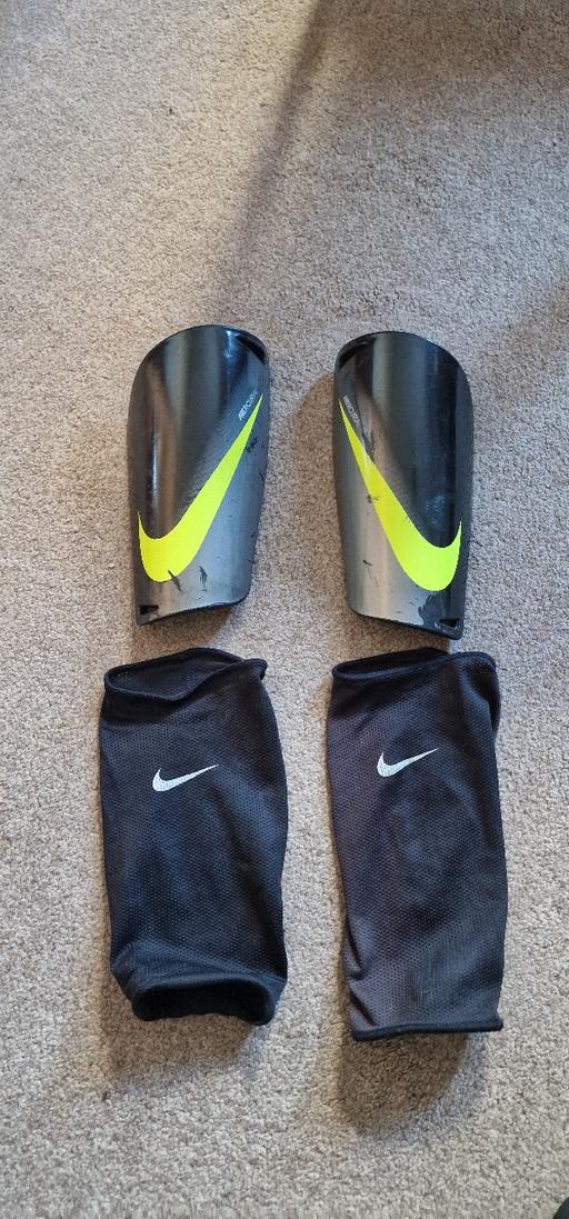 Buy & Sell East London Snaresbrook - East London - Photos for Boys Nike Shinpads with cover x2 RRP £25