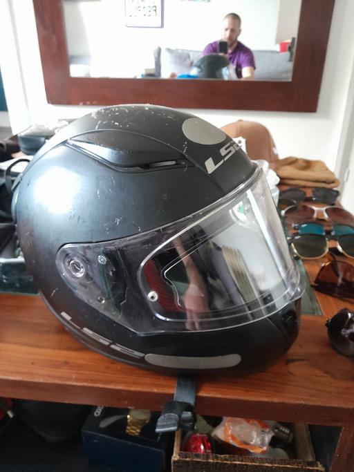 Vehicles North London Finsbury Park - North London - Photos for motor bike helmet