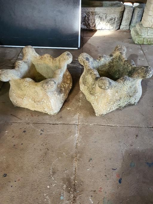 Buy & Sell Staffordshire Tamworth - Photos for Pair Of Vintage Stone Urn Planters