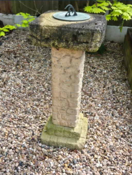 Buy & Sell Staffordshire Tamworth - Photos for Large Vintage Sundial On Pedestal