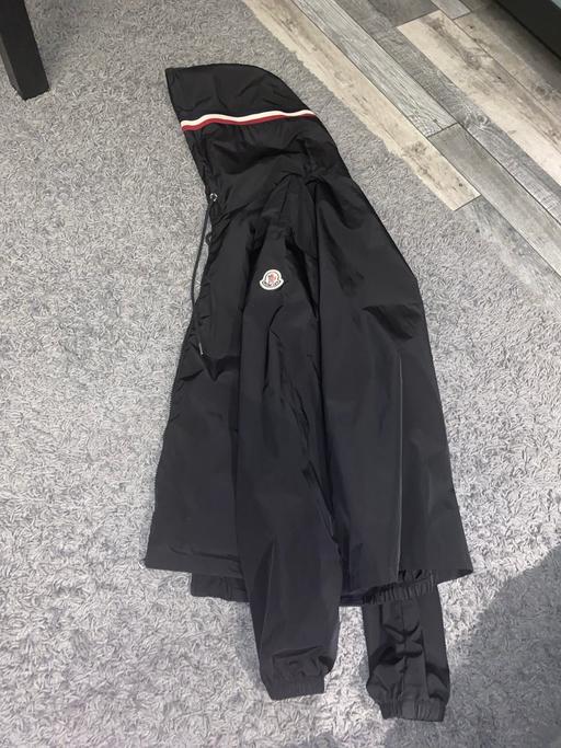 Buy & Sell Barking and Dagenham Barking - Barking and Dagenham - Photos for Moncler windbreaker