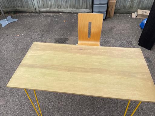 Buy & Sell Essex Thurrock - Essex - Photos for Wooden table and chair for sale