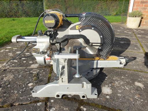 Buy & Sell Hertfordshire North Hertfordshire - Photos for DeWalt DW718-GB Mitre saw.