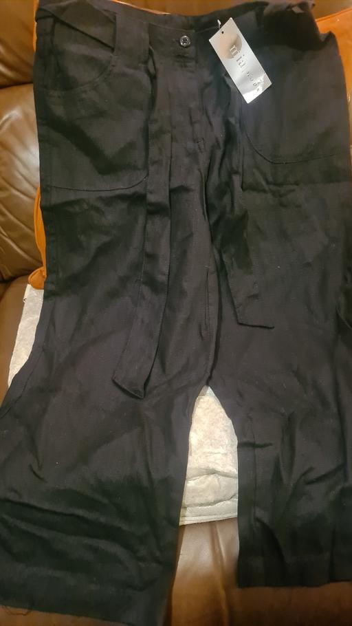 Buy & Sell Kent Medway - Kent - Photos for Mia Moda size 10, black, new, cropped trouser