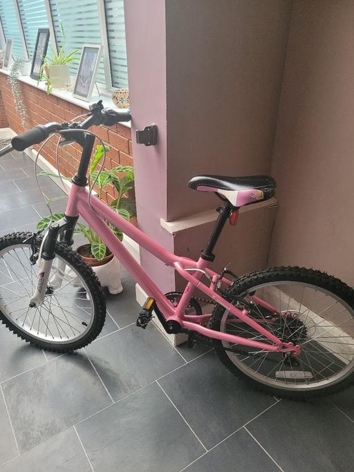 Buy & Sell West Midlands Dudley - Photos for Girls pink mountain bike