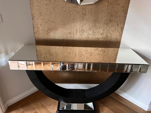 Buy & Sell South Yorkshire Doncaster - Photos for Mirrored hall console table