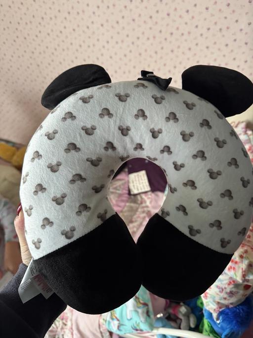 Buy & Sell South East London Eltham - South East London - Photos for Minnie Mouse travel pillow