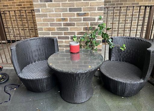 Buy & Sell Central London St Luke`s - Central London - Photos for Garden Table & Chair Set