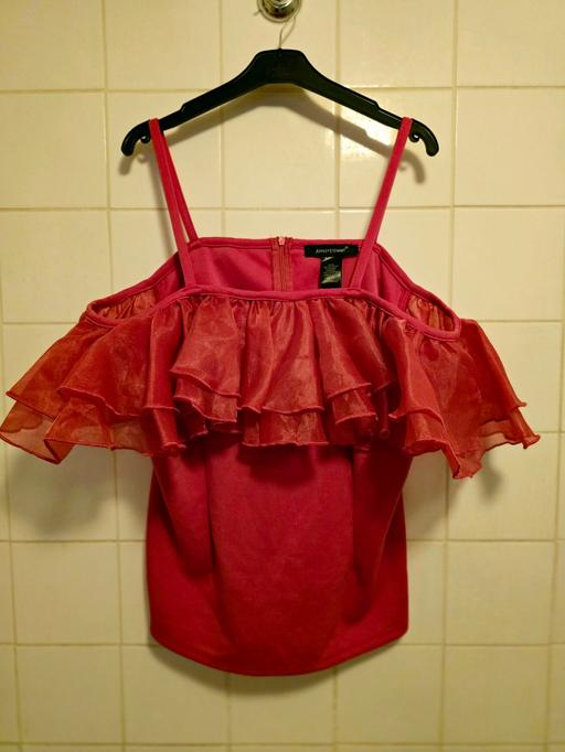 Buy & Sell South East London Greenwich - South East London - Photos for Ashley Stewart Scuba Ruffled Shoulder Top New