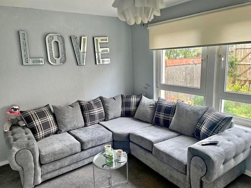 Buy & Sell Brent East Lane Business Park - Brent - Photos for Verona corner sofa available in stock