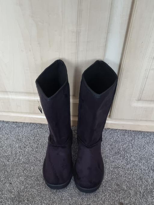 Buy & Sell South East London Croydon - Photos for Ladies snow boots - Size 9