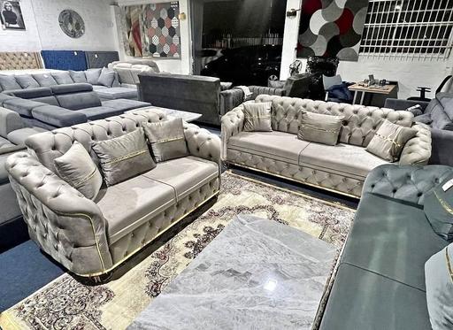 Buy & Sell Brent East Lane Business Park - Brent - Photos for 3 +2 Madrid Sofas in Plush Velvet