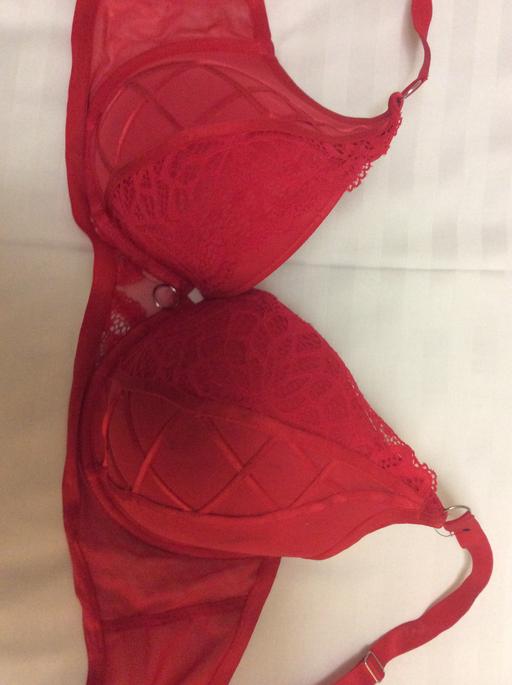 Buy & Sell Kent Dartford - Photos for Ladie Red Ann Summers Bra