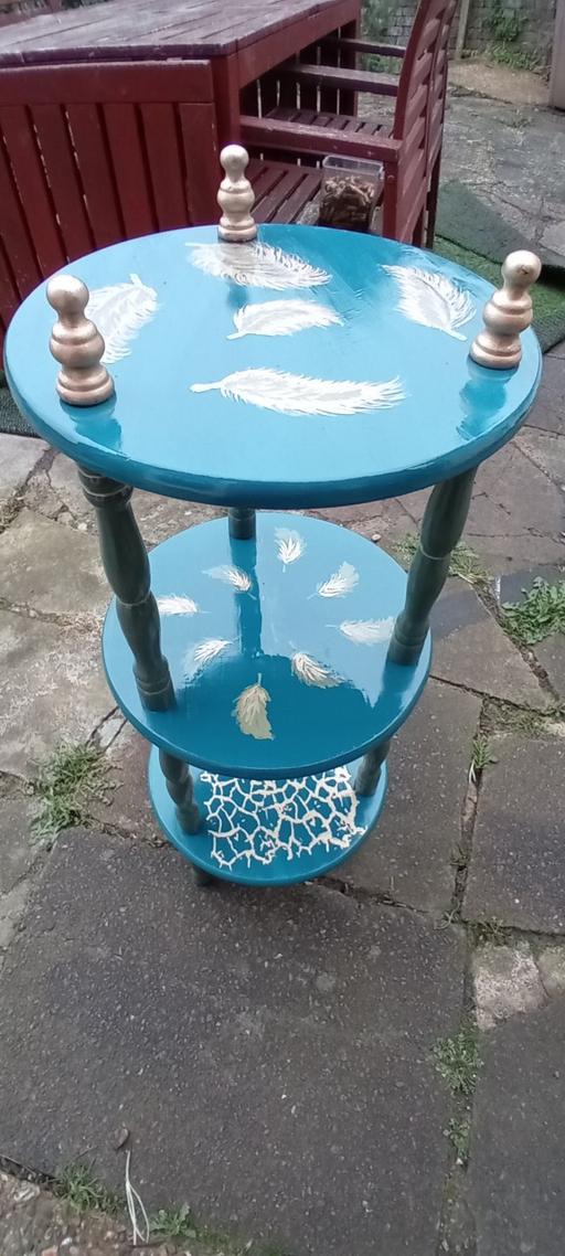 Buy & Sell Bedfordshire Luton - Photos for Hand-painted table