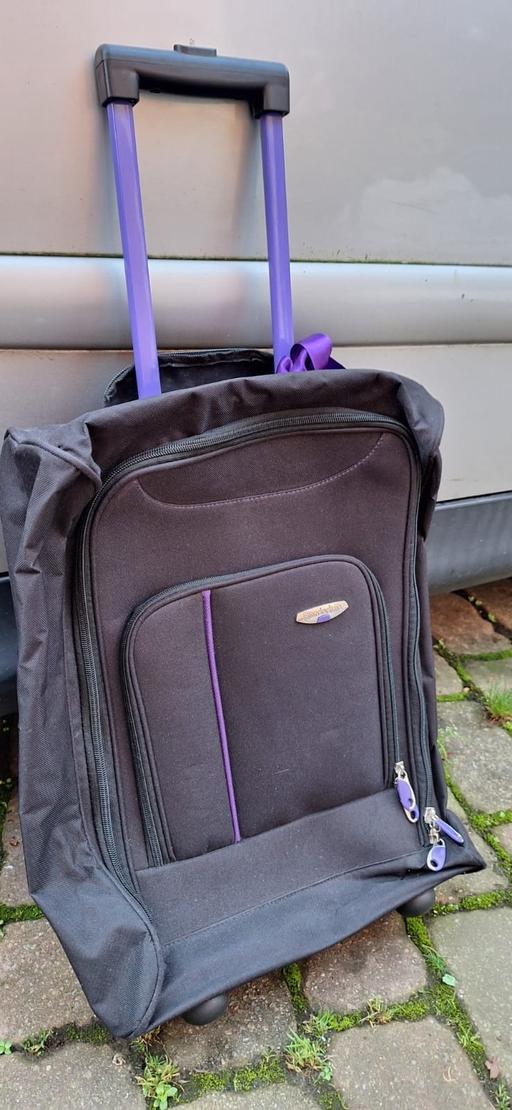 Buy & Sell Hampshire Havant - Photos for Borderline Medium Trolley Suitcase