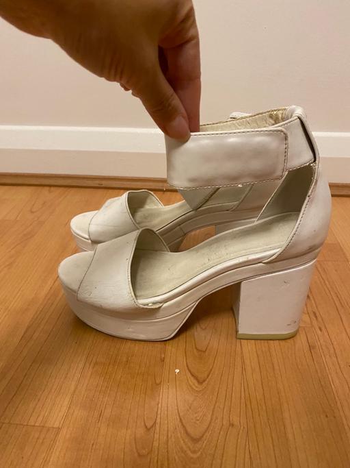 Buy & Sell North London Bowes Park - North London - Photos for Asos platform chunky heels white uk 4