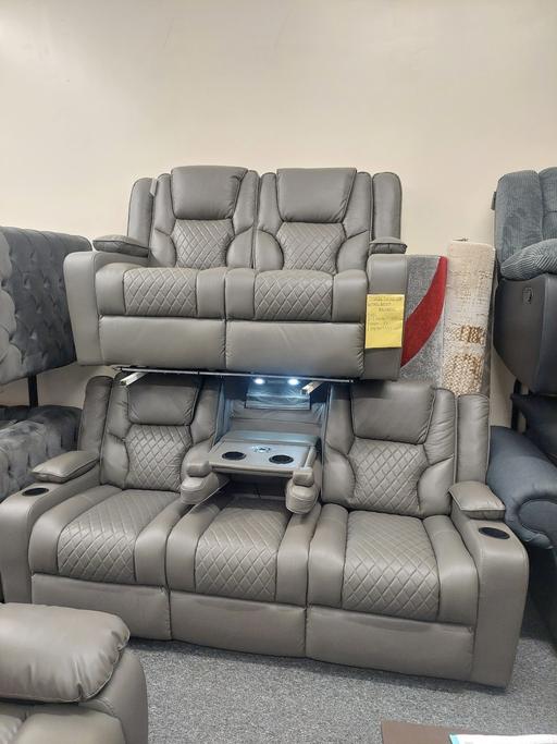 Buy & Sell Staffordshire East Staffordshire - Photos for 2+3 Electric Recliners sofas
