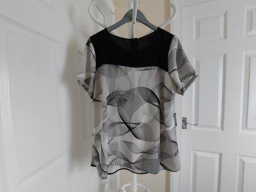 Buy & Sell Lancashire Pendle - Photos for Blouse