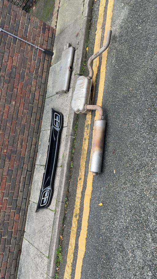 Vehicles East London Lower Clapton - East London - Photos for VW Standard MK8 Golf Exhaust