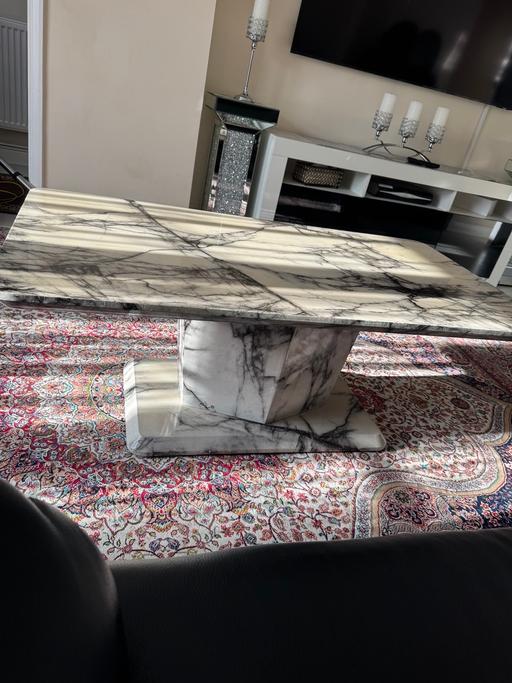 Buy & Sell West London Hounslow - Photos for Coffee table