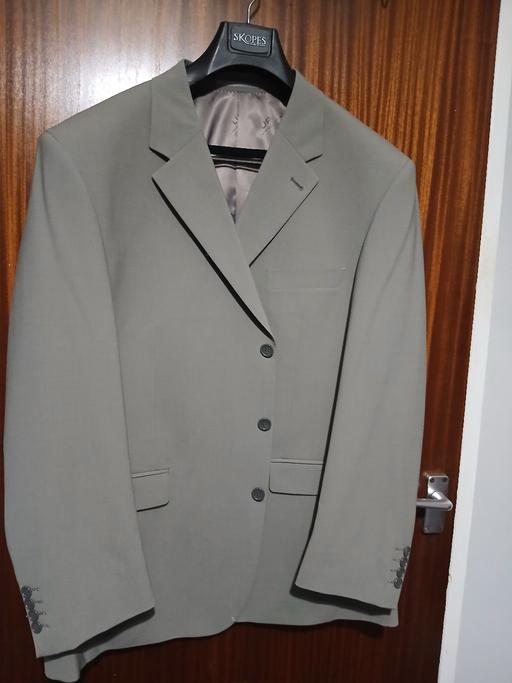 Buy & Sell West Midlands Sandwell - Photos for Mens Skope Taupe Suit Size 48S (1)