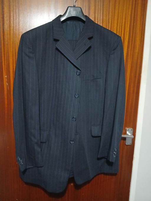 Buy & Sell West Midlands Sandwell - Photos for Dark Blue R.S.V.P Pinstripe Suit 44S (2)