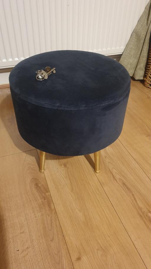 Buy & Sell South East London St Johns - South East London - Photos for Footstool with storage space