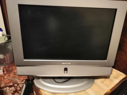 Buy & Sell North West London Gospel Oak - North West London - Photos for 17inch TV with built in DVD, needs decoder