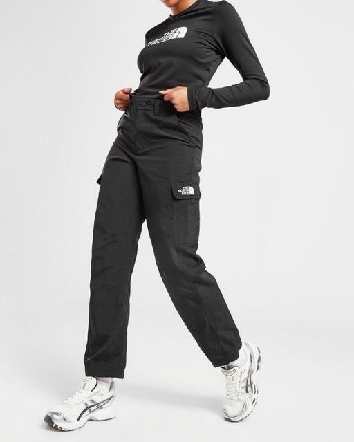 Buy & Sell Kent Medway - Kent - Photos for 💕LADIES THE NORTH FACE CARGO TRACK PANTS💕