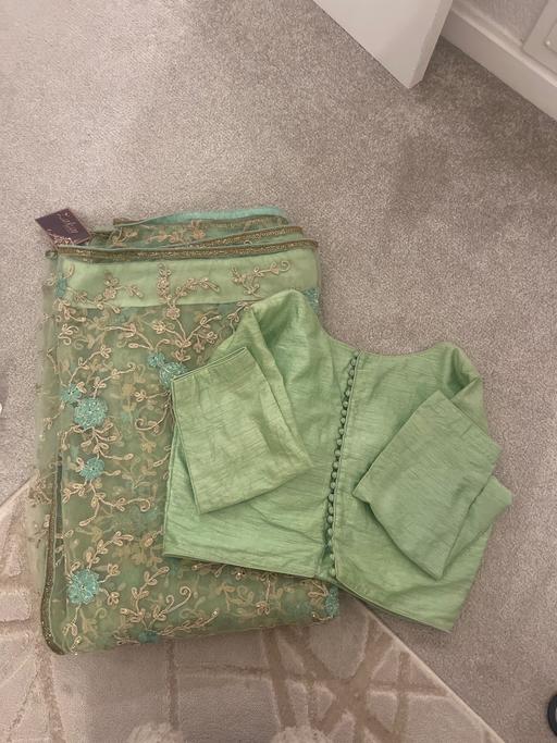 Buy & Sell West Midlands Sandwell - Photos for Saree