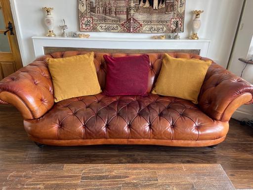 Buy & Sell East London Tower Hamlets - East London - Photos for Real leather sofas,coffee table and TV stand