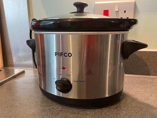 Buy & Sell Kent Maidstone - Photos for Brand new 3.5L Slow Cooker