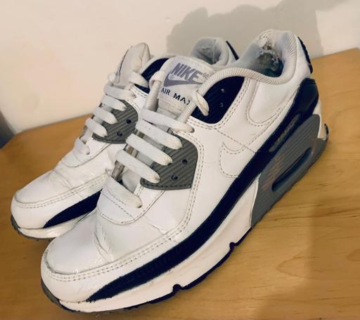 Buy & Sell South East London Camberwell - South East London - Photos for Junior Nike Air Max Trainers UK 4