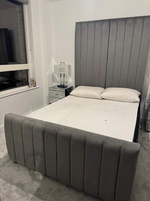 Buy & Sell West London Hounslow - Photos for Velvet grey double bed frame