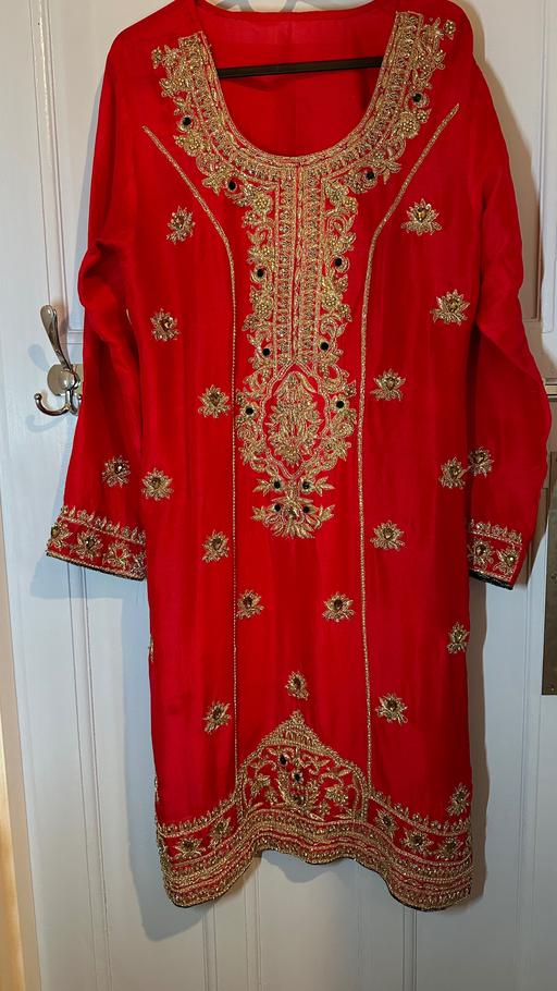 Buy & Sell Bedfordshire Luton - Photos for Red 2 piece Asian suit