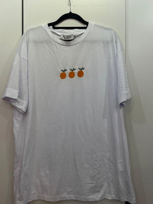 Buy & Sell Merseyside Sefton - Photos for In The Style woman’s size 12 white T-shirt